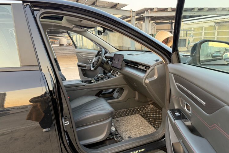 Used JETOUR Dashing 2025 1.5T DCT Luxury Edition