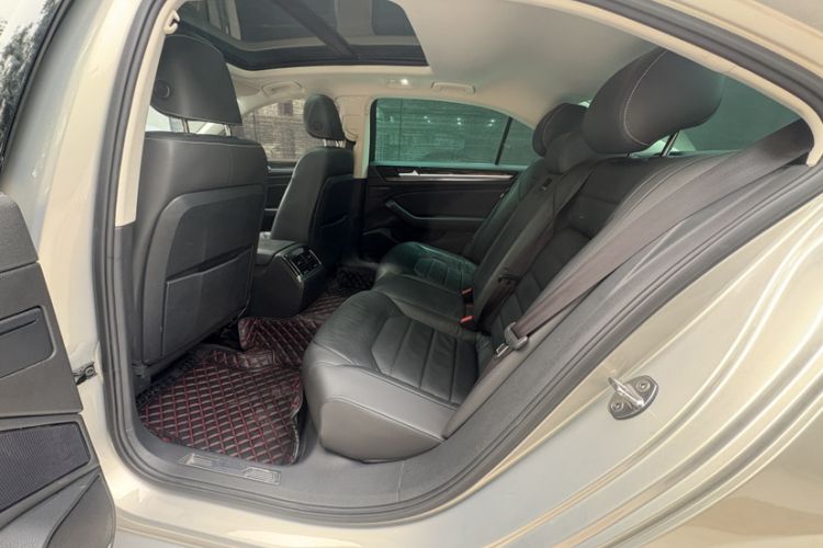 Used Volkswagen Phideon 2018 Revised Version 380TSI Two-Wheel Drive Business Edition
