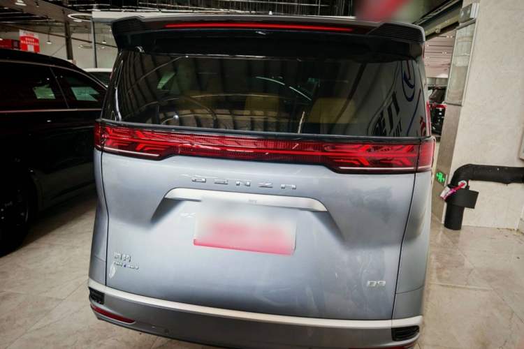 Used Denza D9 2022 DM-i 970 Four-Wheel Drive Flagship Model