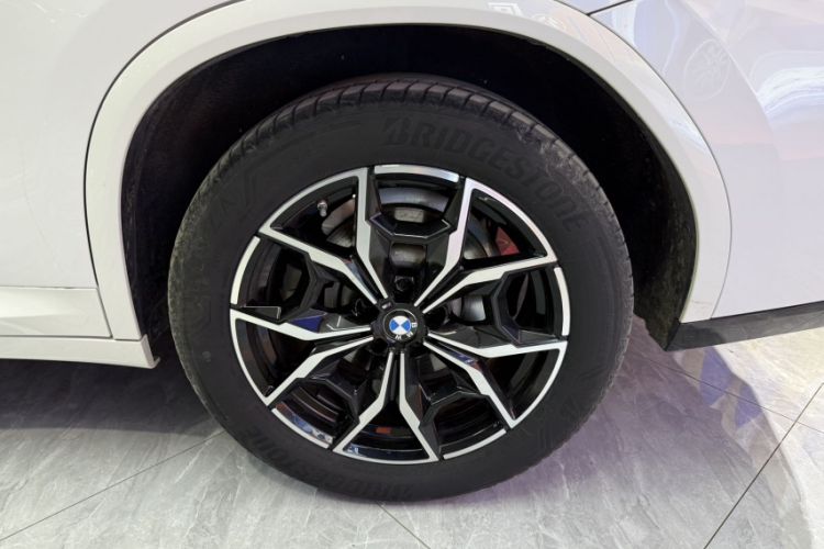 Used BMW X4 2022 xDrive 25i M Sport Package Exterior 8