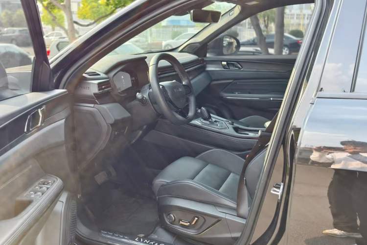 Used Lynk & Co 01 2023 2.0TD Four-Wheel Drive Dark Night Edition
