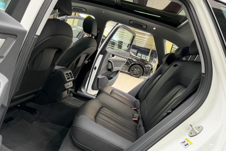 Used Audi Q5L 2023 40T Fashionable and Elegant Version