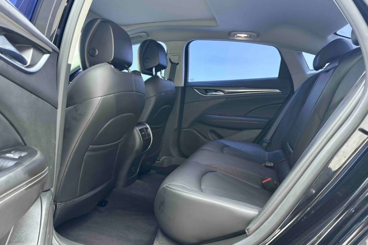 Used Buick LaCrosse 2018 20T Elite Edition Interior 2