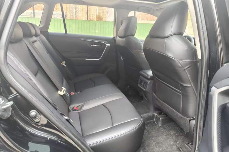 Used Toyota RAV4 2021 2.0L CVT Two-Wheel Drive Fashion Edition