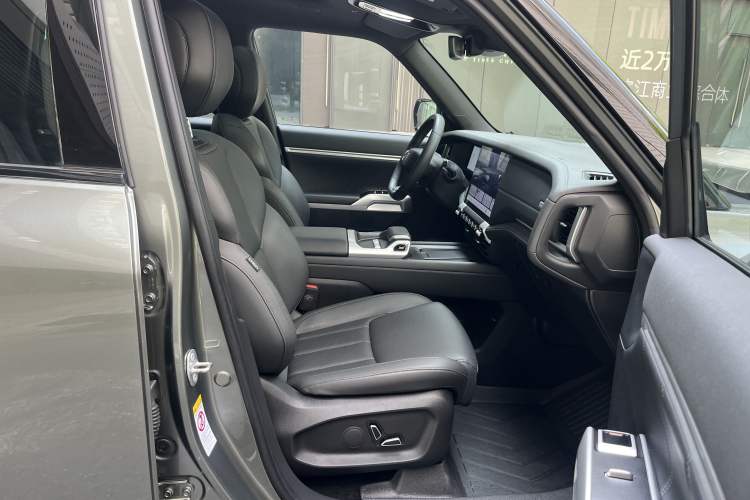 Used Deepal G318 2024 Two-Wheel Drive Air Suspension Version Interior 3