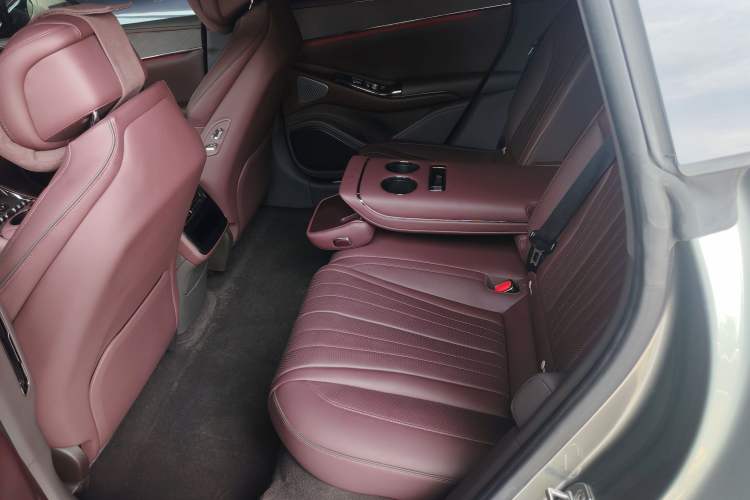 Used Denza Z9GT 2024 630 All-Wheel Drive Pro Version