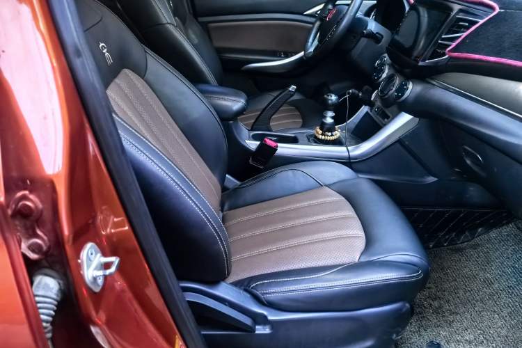 Used BYD Song 2017 Gaishi Upgrade Edition 1.5TI Manual Elite Model