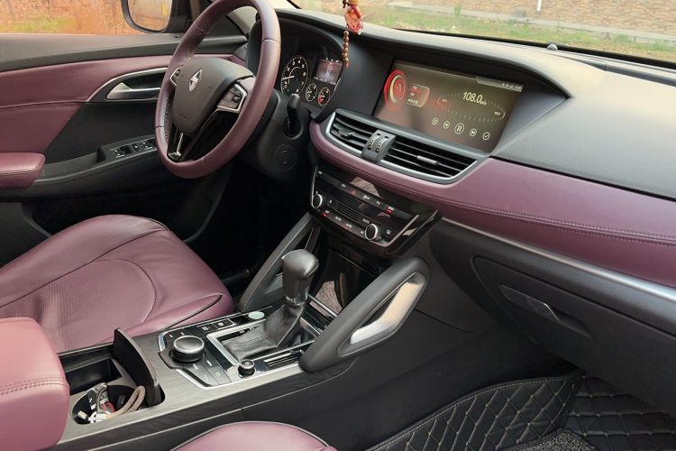 Used BORGWARD BX7 2016 28T Two-Wheel Drive Luxury Version 6 Seats Interior 14