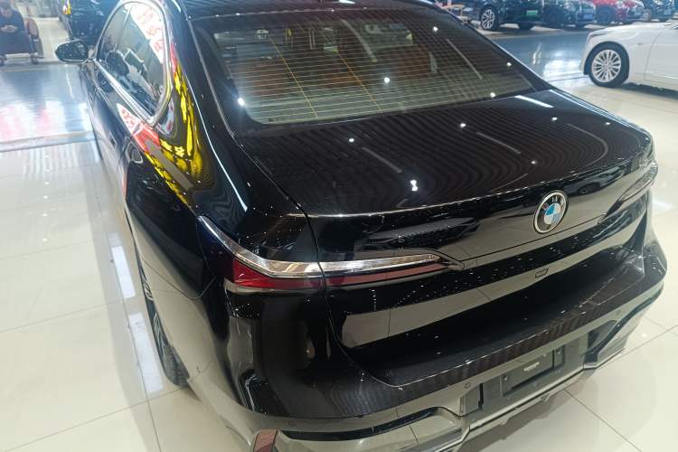 Used BMW 7 Series 2023 740Li Luxury Edition M Sport Package