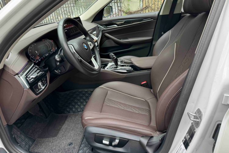 Used BMW 5 Series 2022 Second Facelift 525Li Luxury Package
