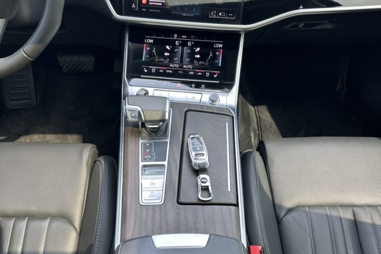 Used Audi A6L 2024 45 TFSI Prestige Dynamic Edition
