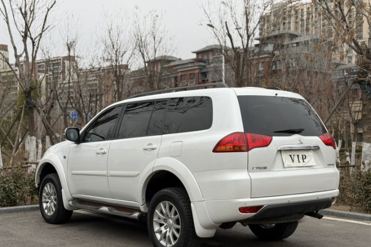 Used Mitsubishi Pajero Sport 2013 3.0L Automatic Two-Wheel Drive Luxury Edition
