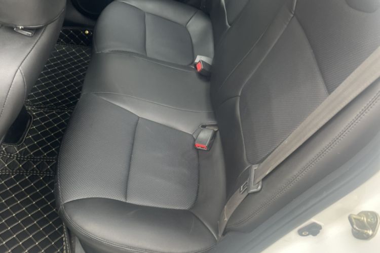 Used Kia K2 2015 Sedan 1.4L Automatic GLS Interior 3