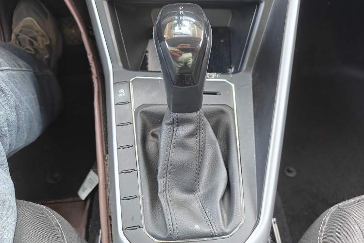 Used Volkswagen Polo 2023 Revised Plus 1.5L Automatic – Enjoy Life Edition Gear Lever