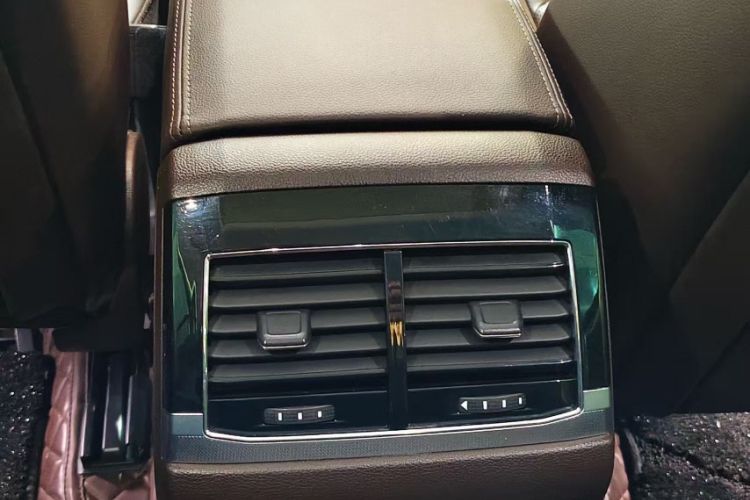 Used Volkswagen Phideon 2021 380TSI Luxury Edition Interior 6