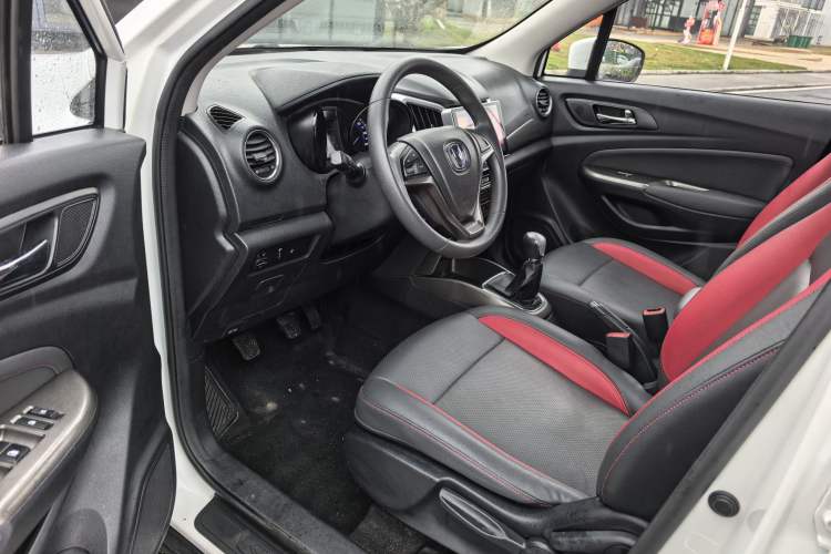 Used CHANGAN CS15 2016 1.5L Manual Fashion Edition
