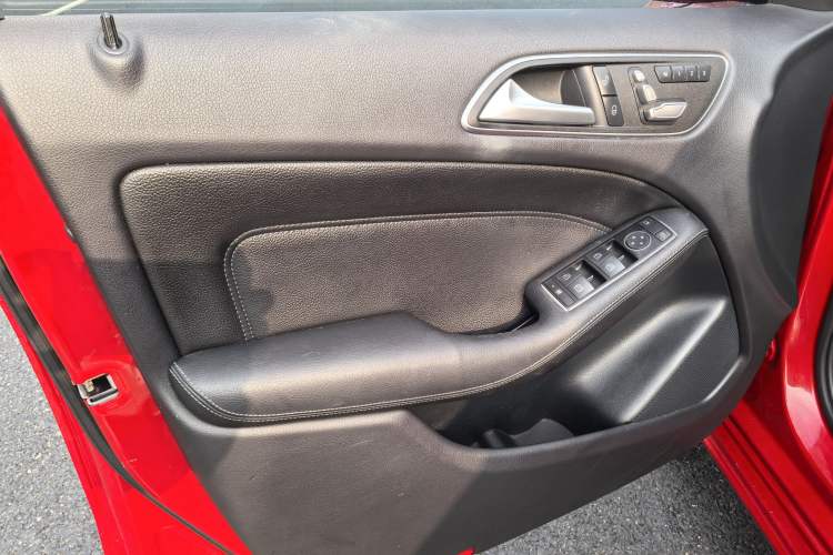 Used Mercedes-Benz B-Class 2015 B 200 Fashion Model