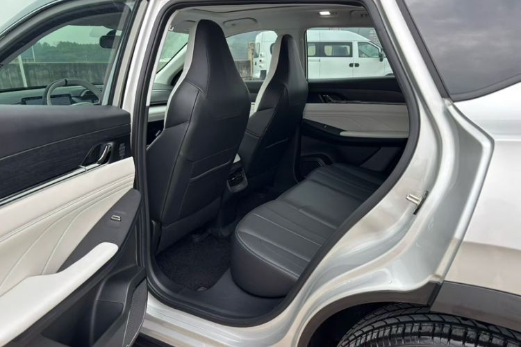 Used Dongfeng Aeolus L7 New Energy 2024 518 Pro Interior 5