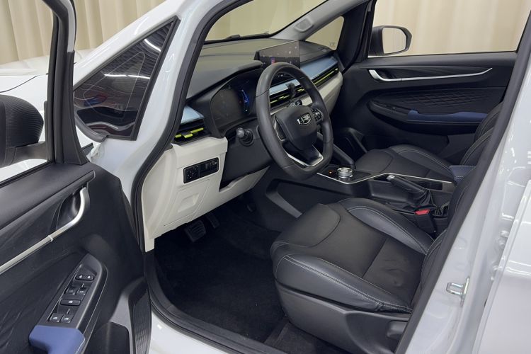 Used Geometry EX3 Kung Fu Cow 2021 Tough Bull Cow Driver Seat