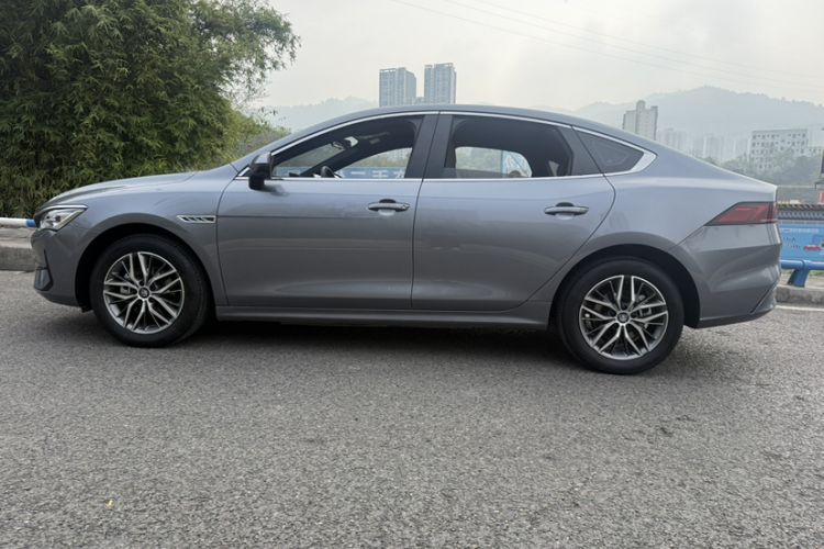 Used BYD Qin PLUS 2024 Honor Edition EV 510KM Leading Model