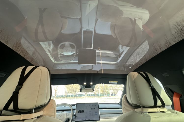 Used ONVO L60 2024 60 kWh Rear-Drive Version Headliner