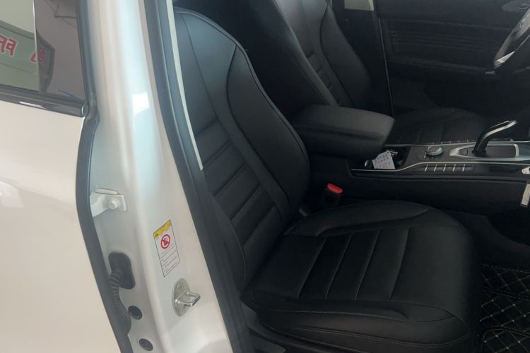 Used Wey VV5 2021 1.5T Two-Wheel Drive Color Pioneer