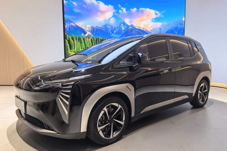 Used AION Y 2023 Plus 510 Smart Edition