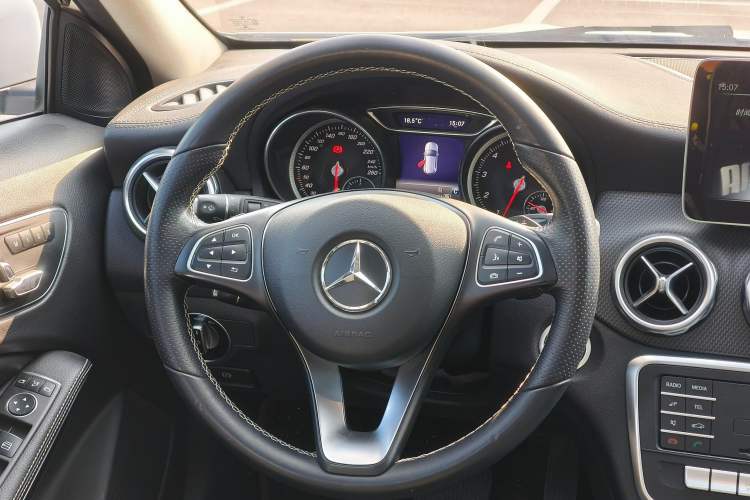 Used Mercedes-Benz GLA 2018 GLA 200 Fashion Model