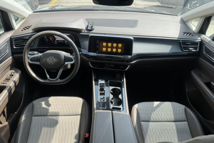 Used Volkswagen Viloran 2024 330TSI Business Edition Interior 3