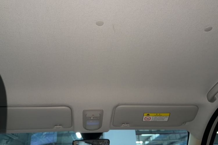 Used Wuling Hongguang MINIEV 2025 Four-Door Version Zhenxiang+ Edition Interior 2