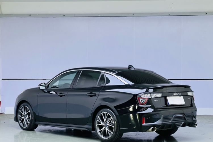 Used Lynk & Co 03 2022 1.5TD DCT JingPro Exterior 3