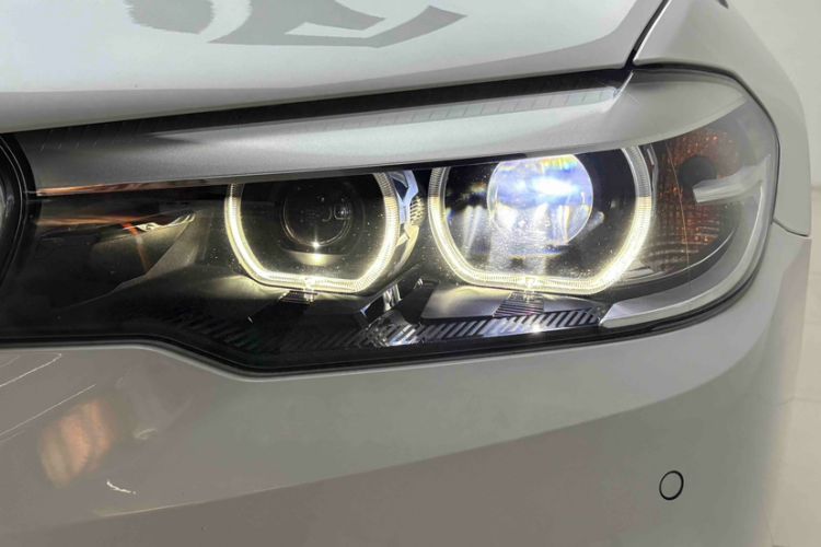 Used BMW 5 Series 2019 530Li Leading Model M Sport Package
