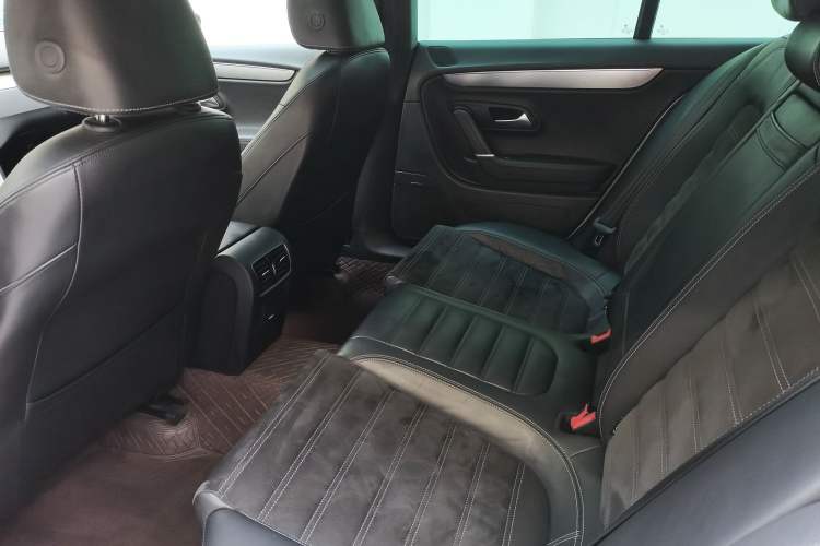 Used Volkswagen FAW-Volkswagen CC 2016 2.0 TSI Luxury Model
