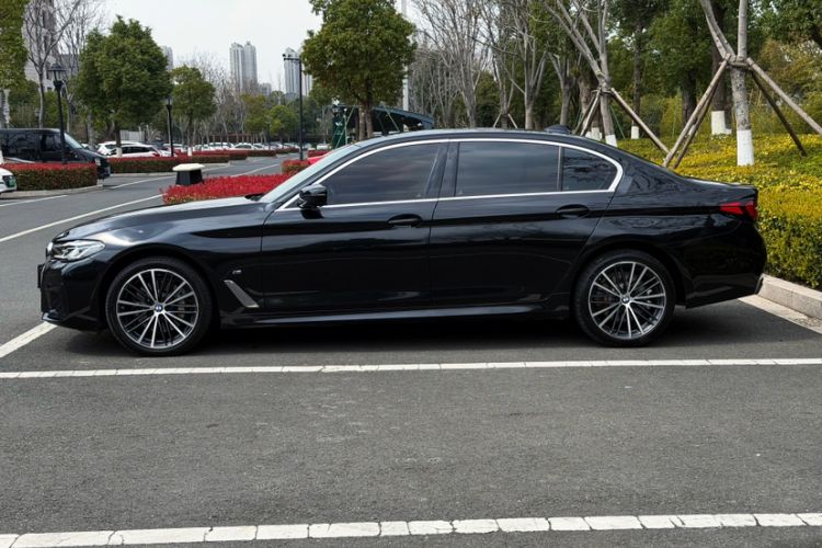 Used BMW 5 Series 2022 530Li Leading Model M Sport Package
