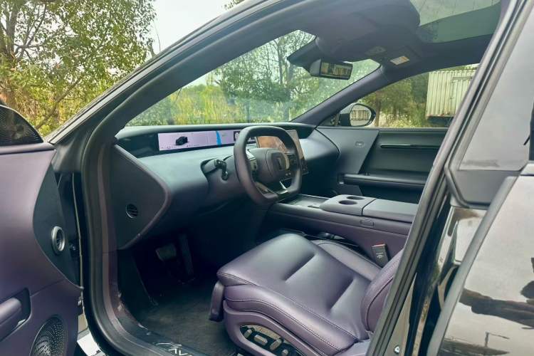 Used Avatr 06 2025 Pro Range-Extended Edition