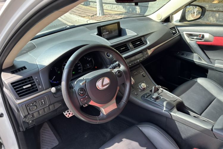 Used Lexus CT 2017 CT200h Comfort Edition Monochrome China V Standard