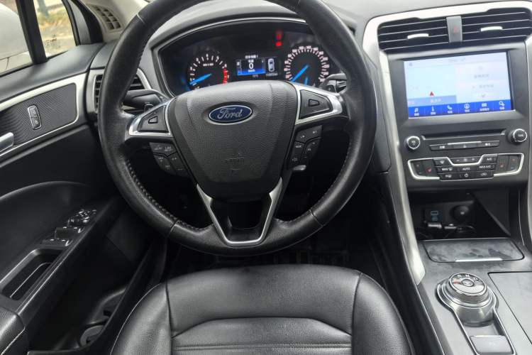 Used Ford Mondeo 2018 EcoBoost 180 Smart Control Fashion Model China VI Standard