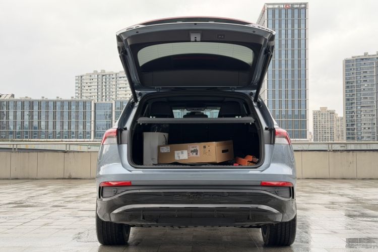 Used Audi Q4 e-tron 2022 50 e-tron quattro Creation Edition
