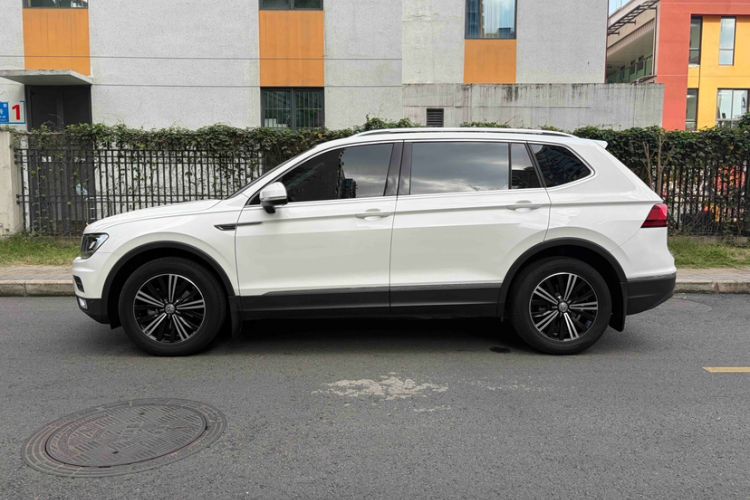 Used Volkswagen Tiguan L 2019 330TSI Automatic Two-Wheel Drive Panoramic Comfort Edition China VI Standard Exterior 8