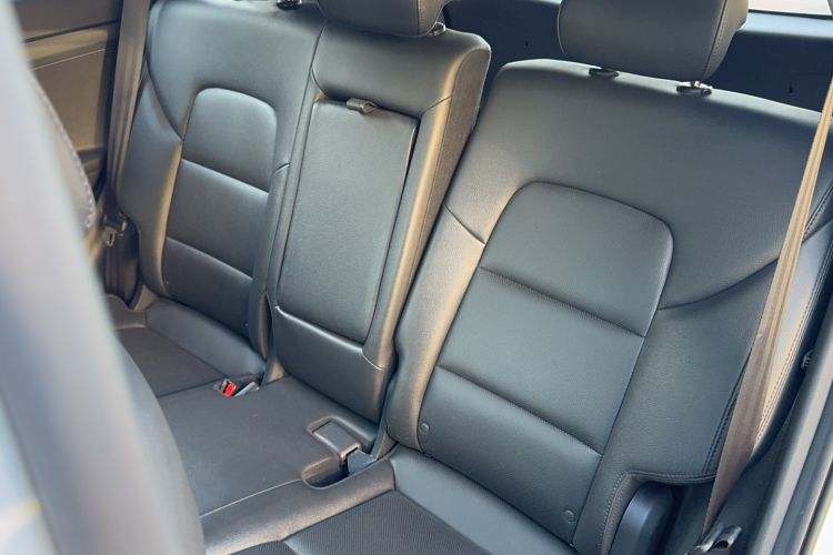 Used Hyundai Tucson 2018 1.6T Dual-Clutch Two-Wheel Drive 15th Anniversary Special Edition Left Rear Seat