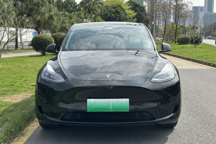 Used Tesla Model Y 2023 Rear-Wheel-Drive Version