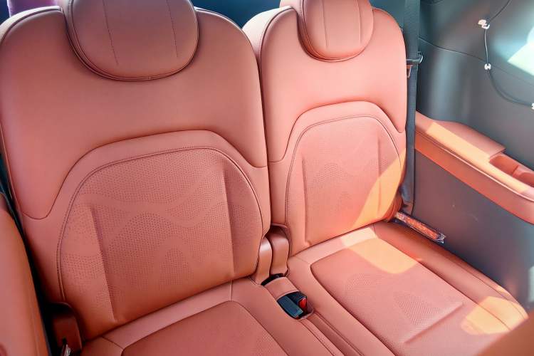 Used Dongfeng eπ eπ008 2024 210Max Range-Extended Version 6 Seats