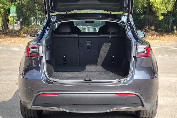 Used Tesla Model Y 2024 Rear-Wheel-Drive Version