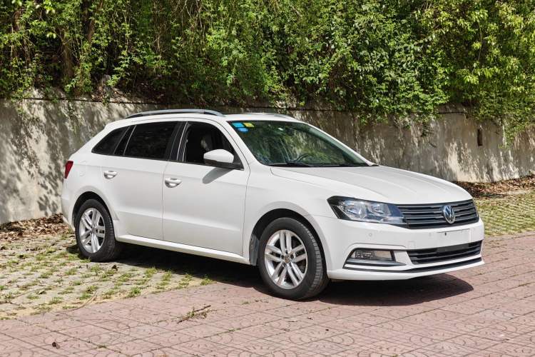 Used Volkswagen Gran Lavida 2015 230TSI DSG Comfort Edition
