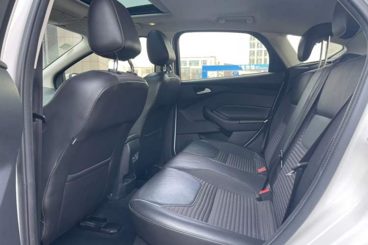 Used Ford Focus 2017 Hatchback 1.6L Automatic Fashion Edition Smart Drive Version