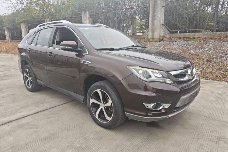 Used BYD S7 2016 2.0T Automatic Prestige Plus Exterior 2