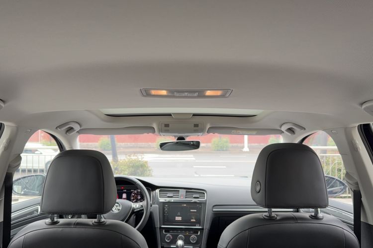 Used Volkswagen Golf 2020 Zhiai Edition 280TSI DSG Luxury Model