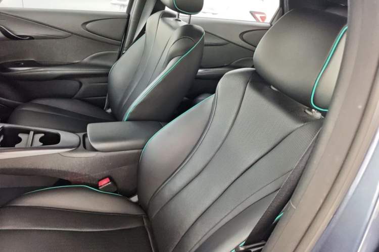 Used BYD Dolphin 2025 Intelligent Driving Version 410 km Fashion Edition Interior 9