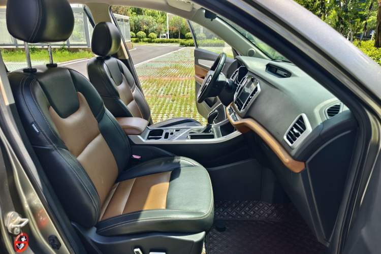 Used Geely Auto Vision X6 2018 1.4T CVT 4G Connected Flagship Edition