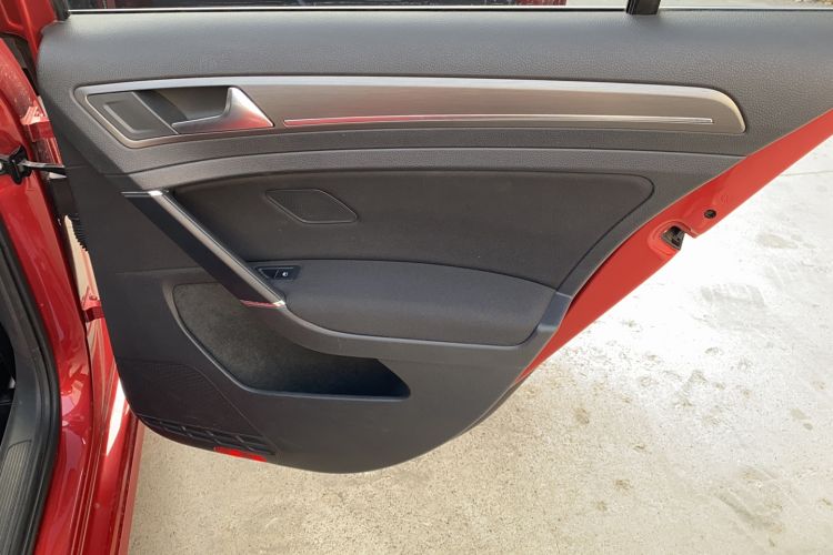 Used Volkswagen Golf 2015 1.4TSI Automatic Comfort Model Interior 4